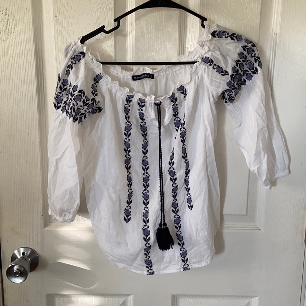 Abercrombie and Fitch front tie shirt